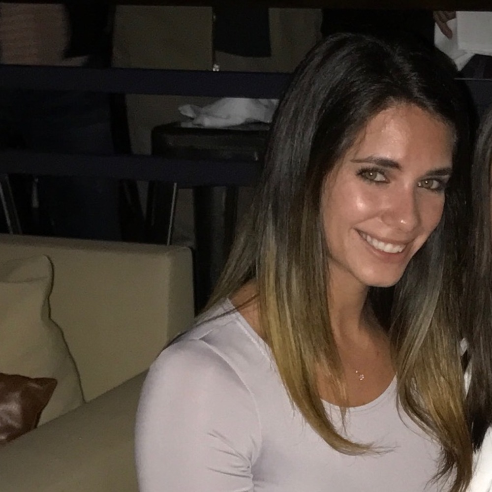 Meet your Posher, Daniela